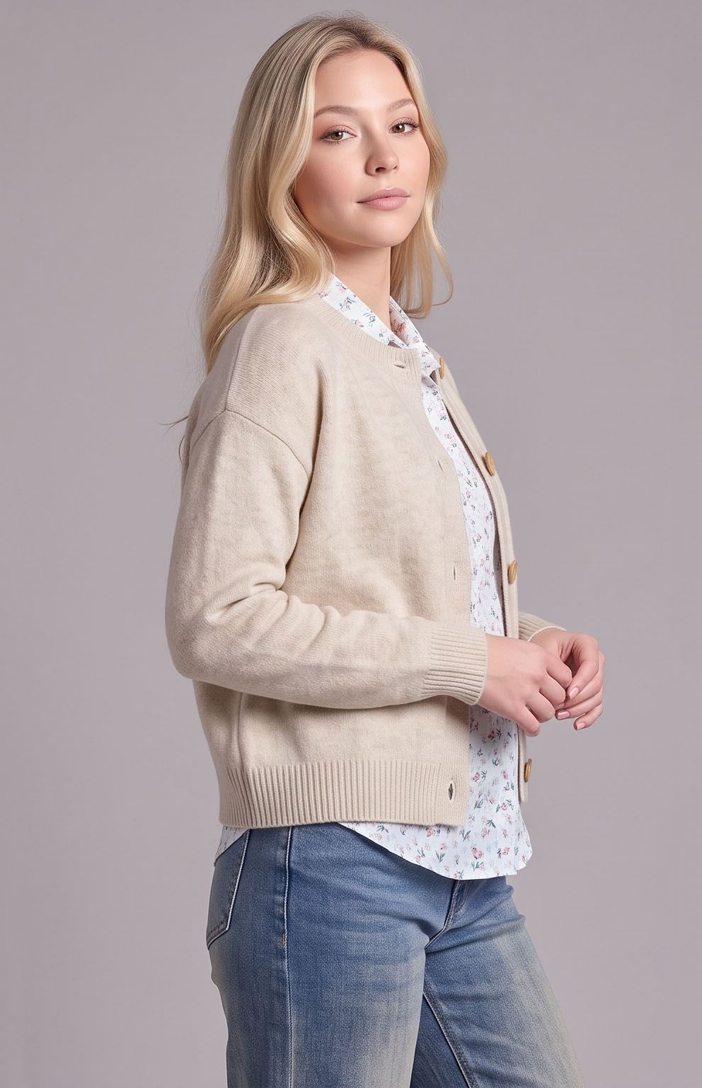 CK8001-Relaxed Button-Front Crewneck Cardigan